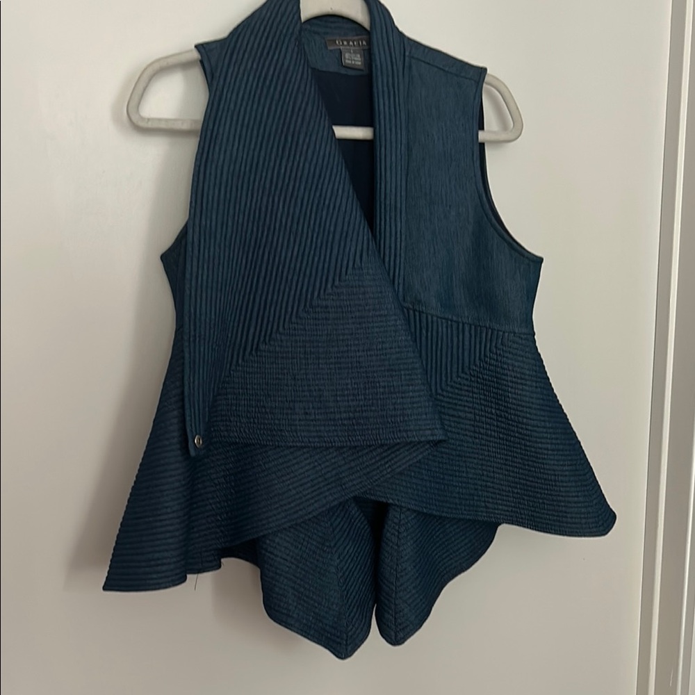 Gracia Navy Blue Textured Vest